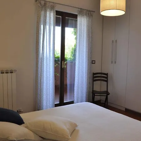 Appartement In 22552 *