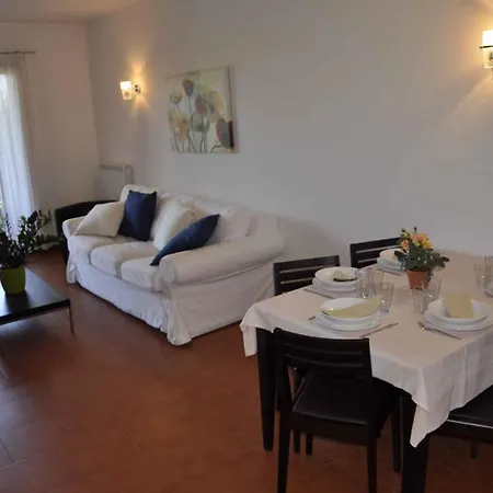 Appartement In 22552